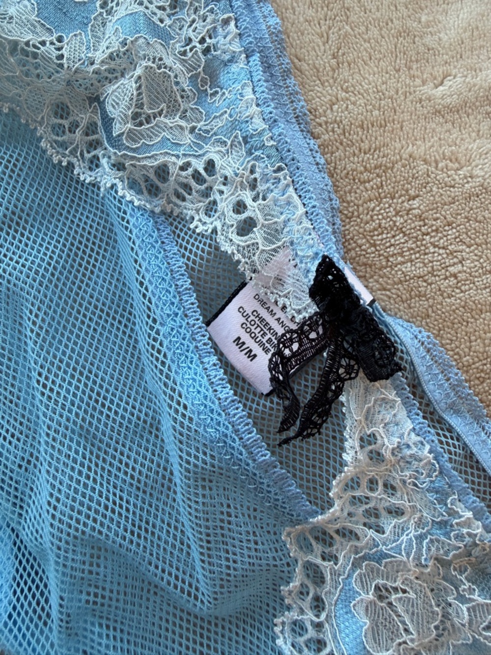 Victoria's Secret Blue Lace Push-Up Bra with Cream Lace and Black Bow - Picture 9 of 9